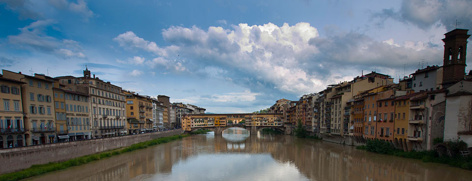 Afternoon light on the river, Firenze (Florence), Italy