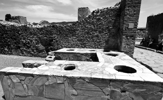 Fast food restaurant cric 79 AD, Pompeii, Italy
