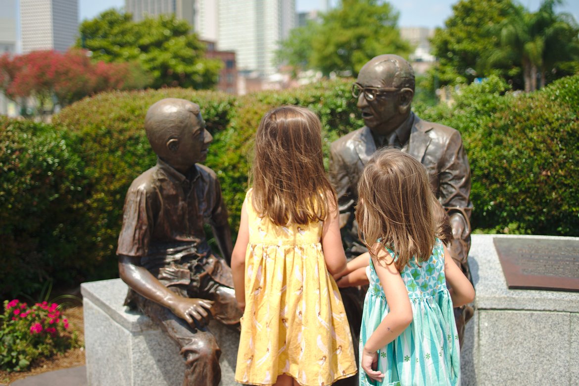 Playing on statues, new orleans photographed by luxagraf