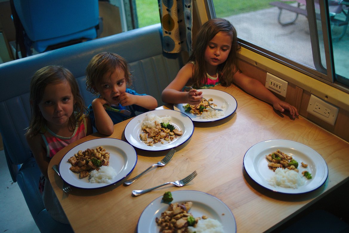 cashew chicken in the bus photographed by luxagraf