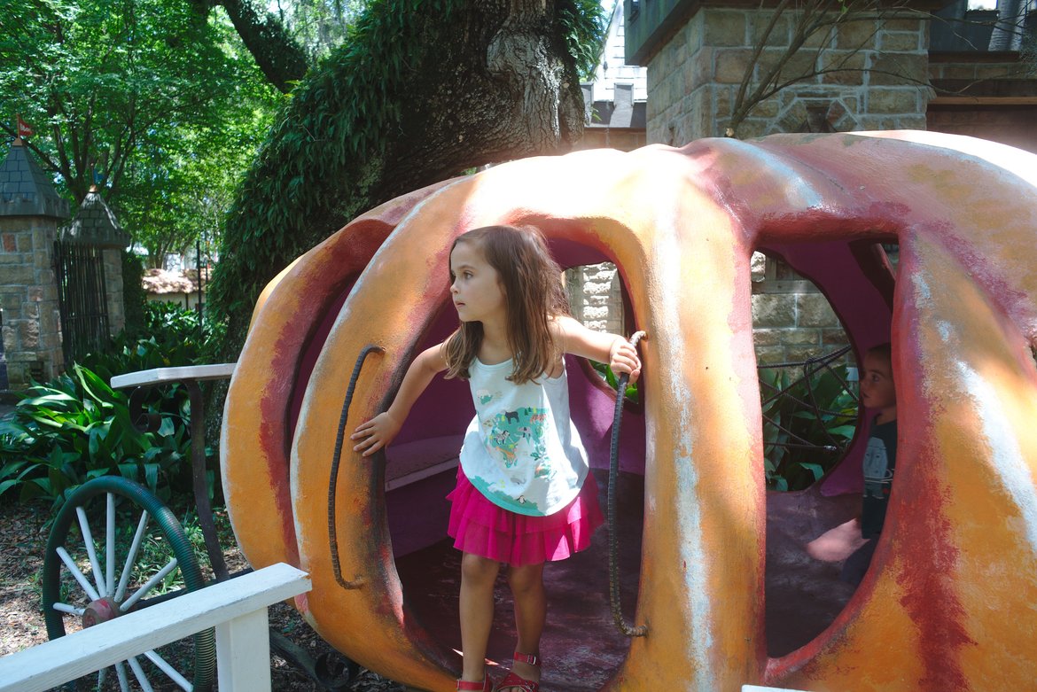 storyland, city park, new orleans photographed by luxagraf