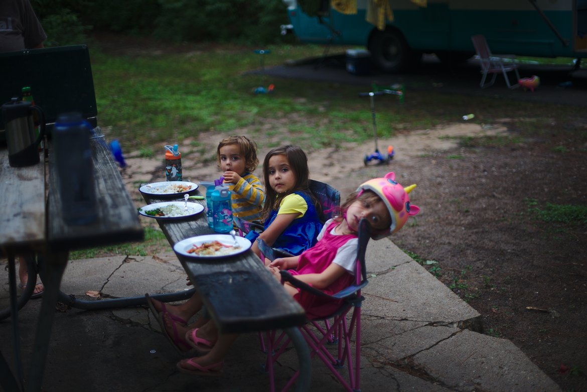 grumpy eaters photographed by Scott Gilbertson