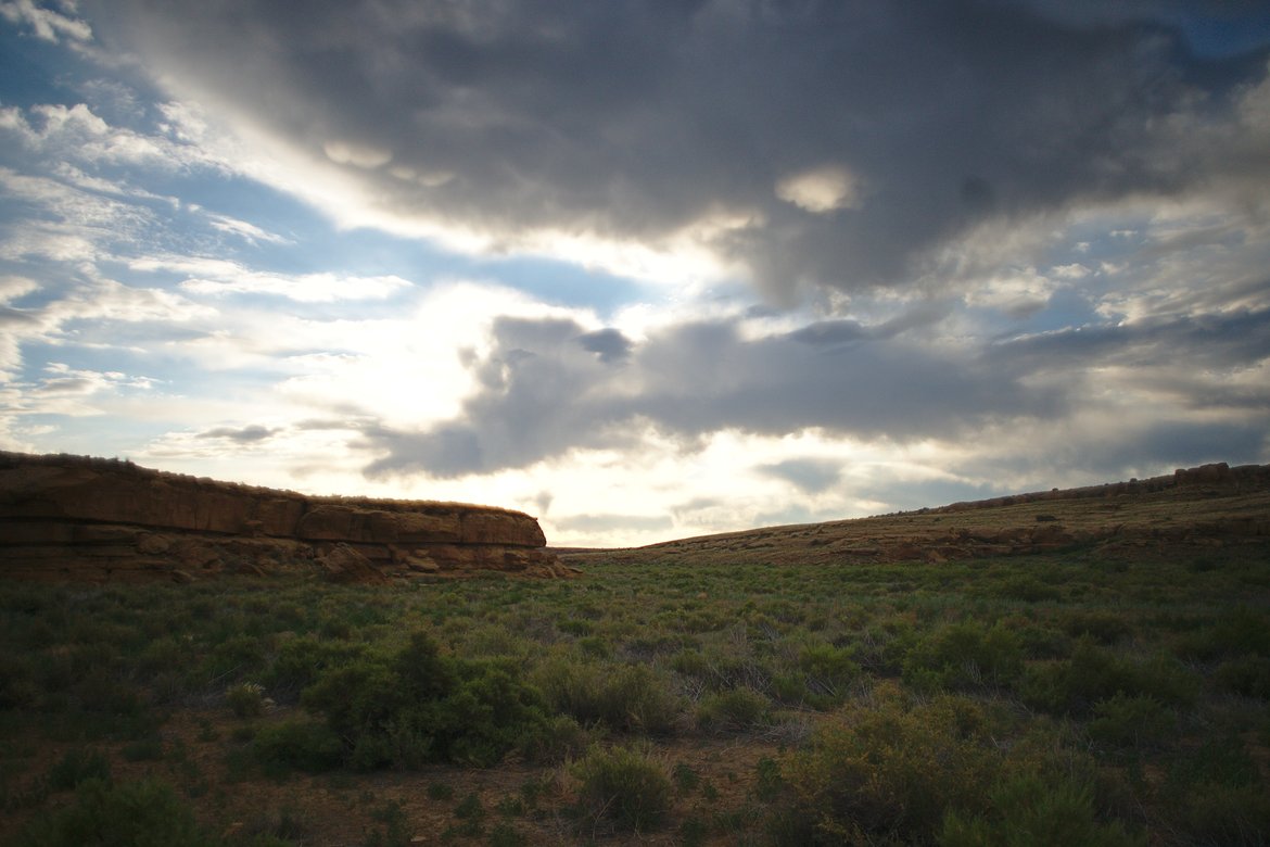 Sunrise, Chaco Canyon photographed by luxagraf