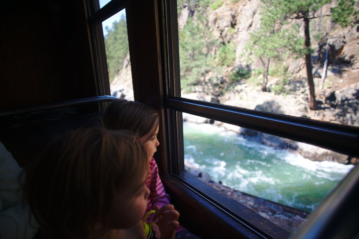 Steam train to Silverton photographed by luxagraf