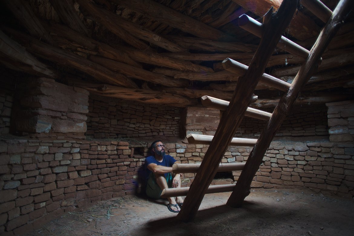 Self portrait in kiva photographed by luxagraf