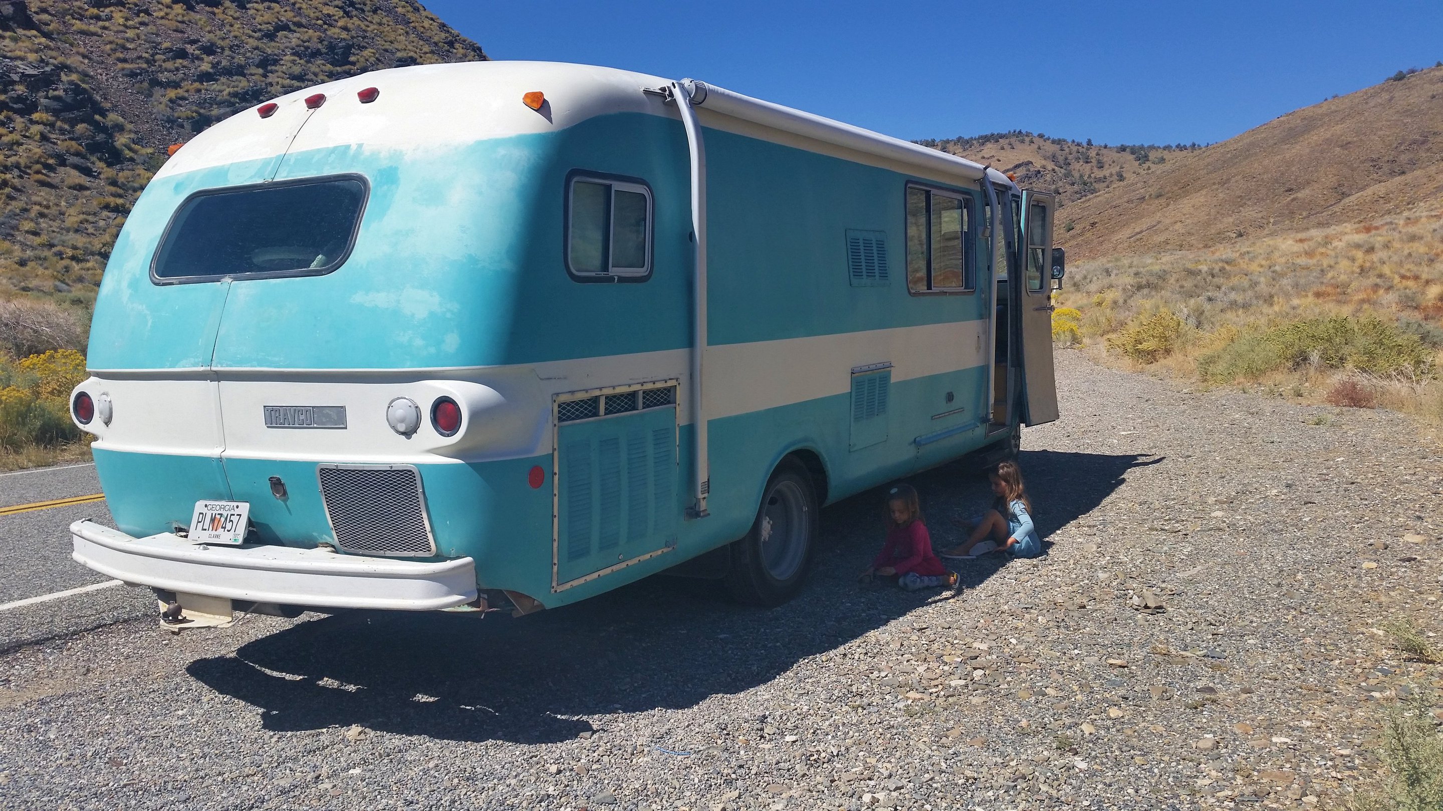 Luxagraf | 1969 Dodge Travco Motorhome