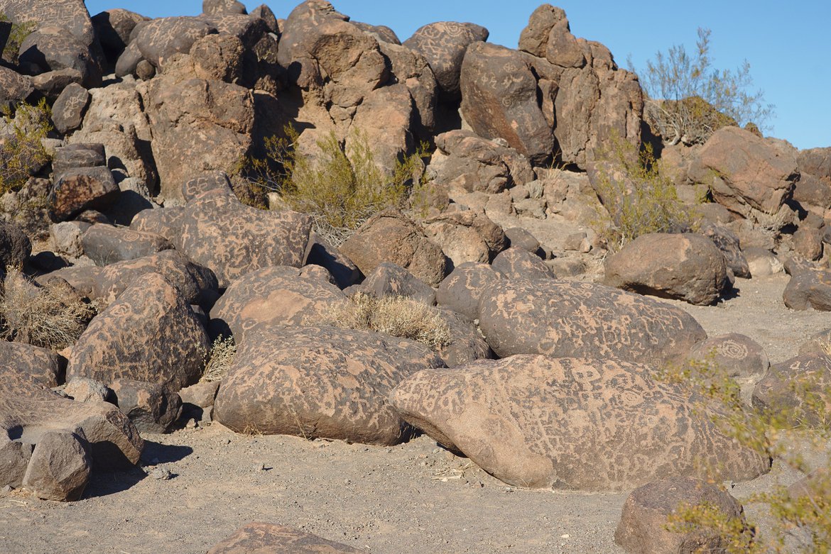 Petroglyphs, Painted Rocks BLM area photographed by Scott Gilbertson