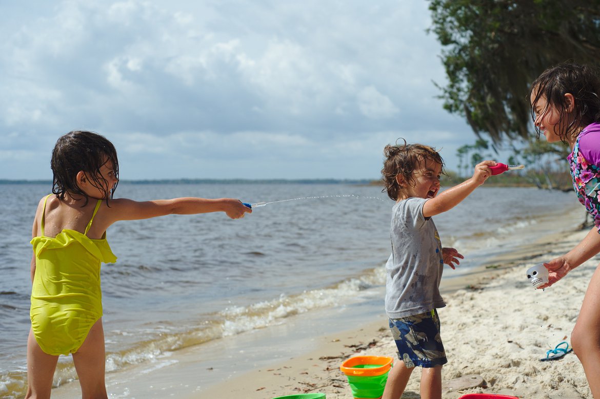 water fight, east bay, pensacola, FL photographed by luxagraf