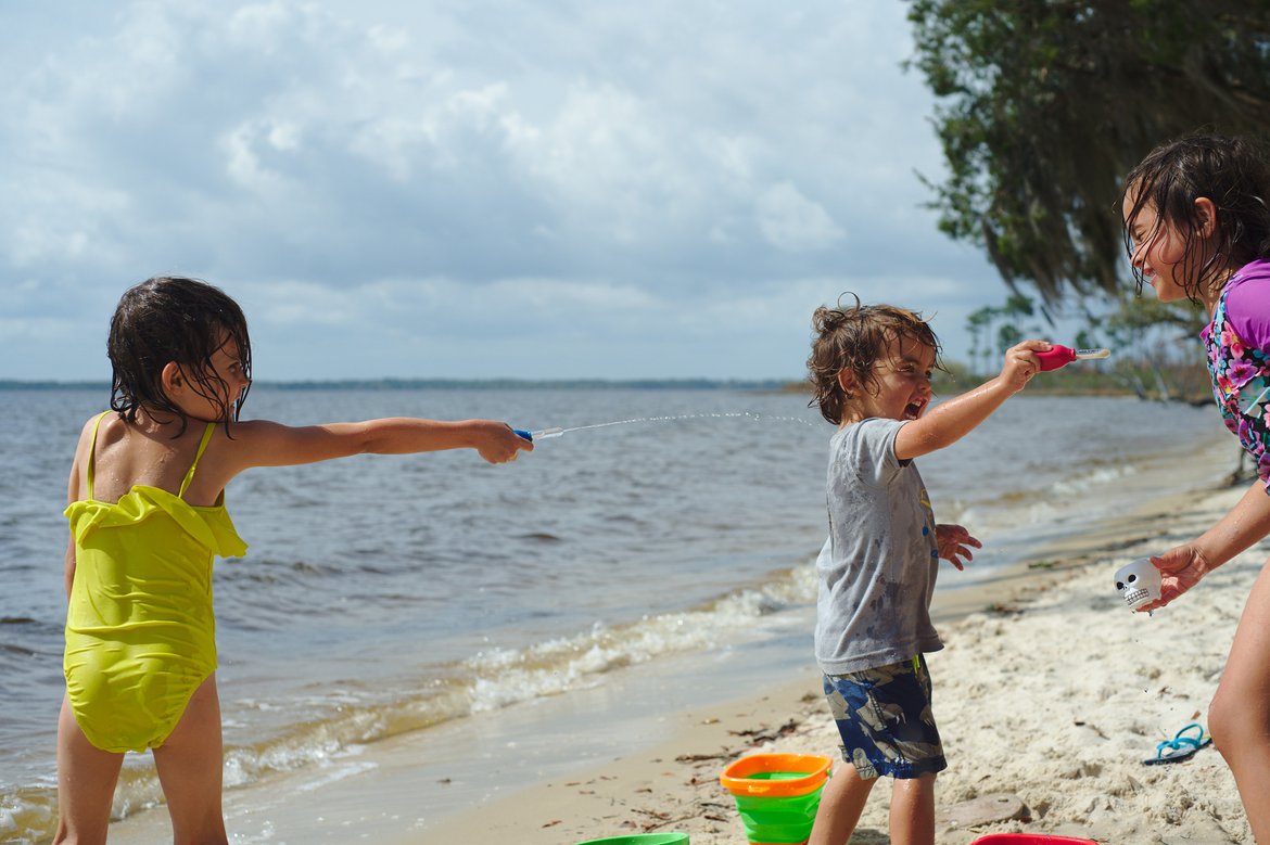 water fight, east bay, pensacola, FL photographed by Scott Gilbertson