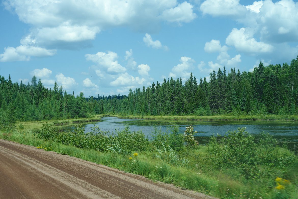 drive into nine mile lake, MN photographed by luxagraf