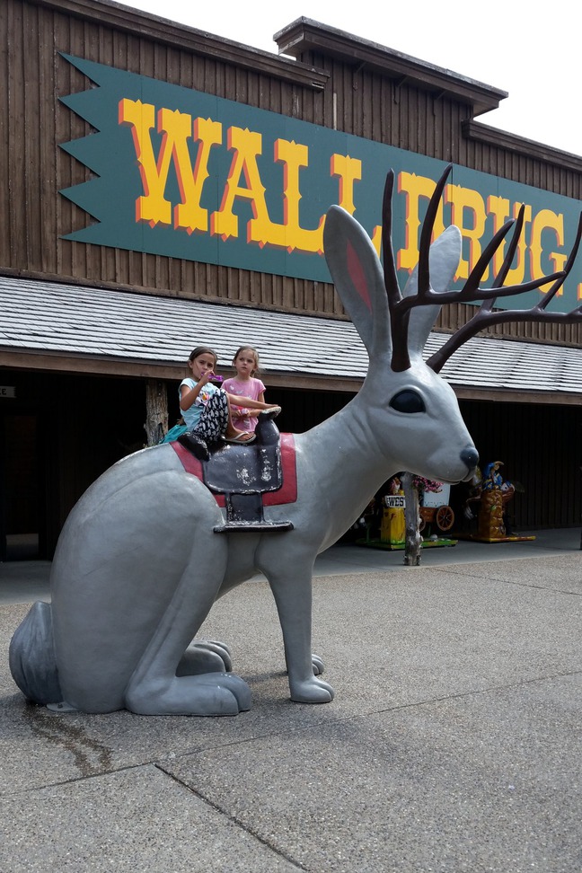 wall drug, wall, SD photographed by luxagraf