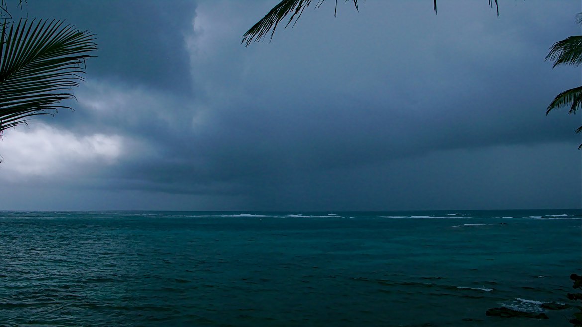 little corn island photographed by luxagraf