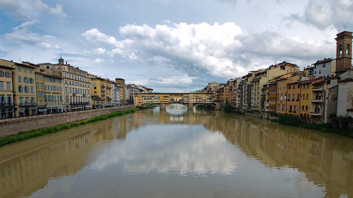 River in Florence, Italy photographed by luxagraf