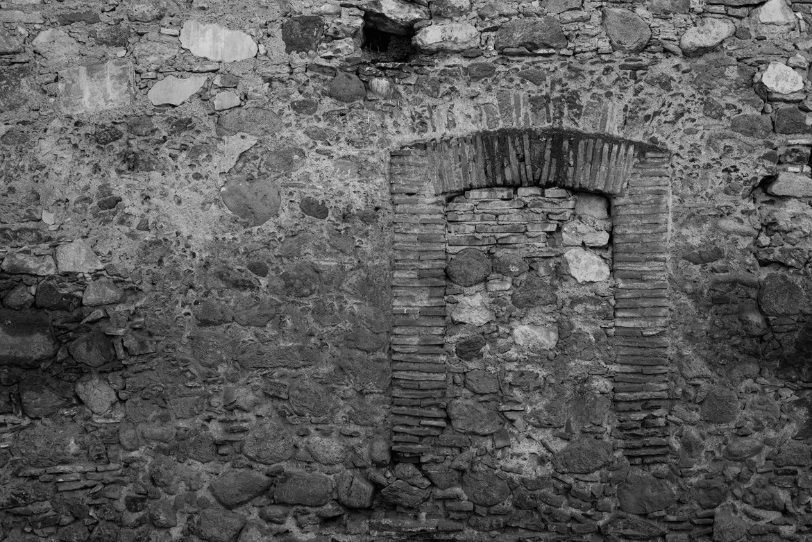 Walls of San Miguel de Allende photographed by luxagraf