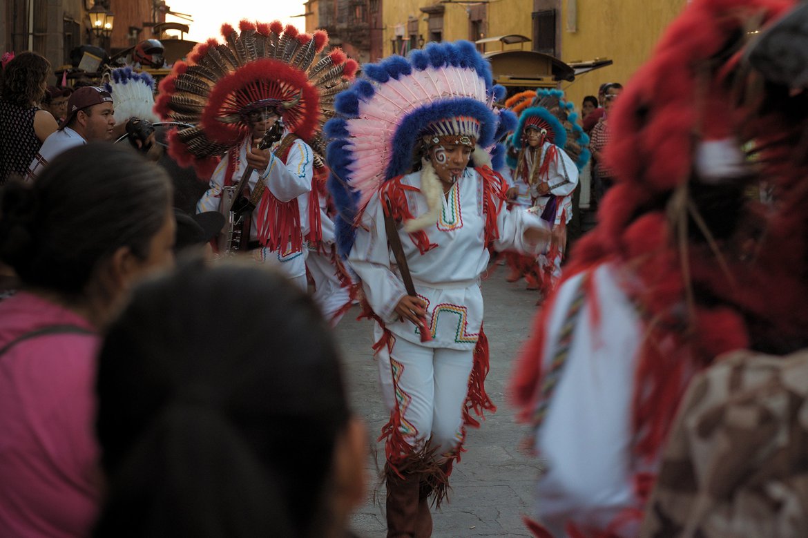 indigenous dancers, san miguel de allende, mexico photographed by luxagraf