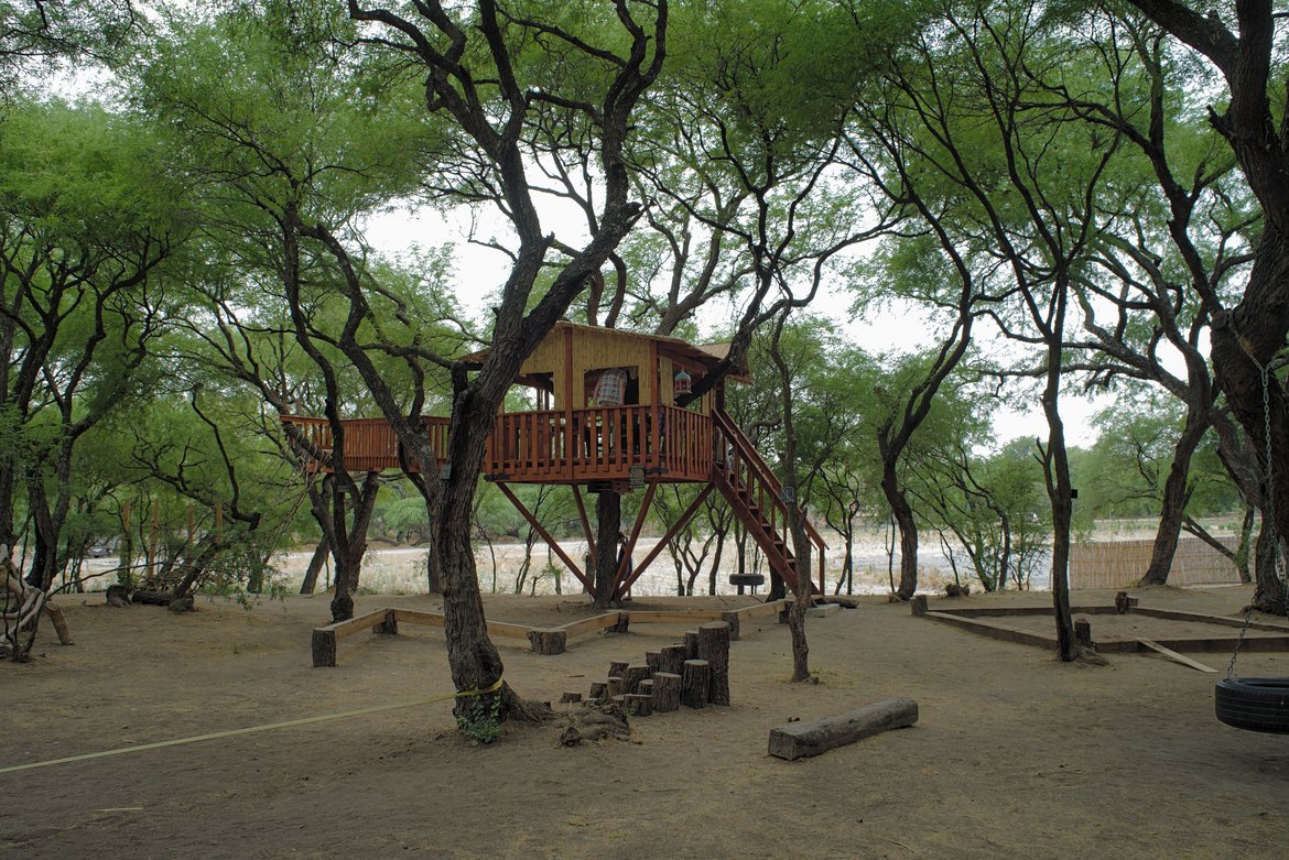 treehouse, mama mia campestre, near san miguel de allende photographed by luxagraf