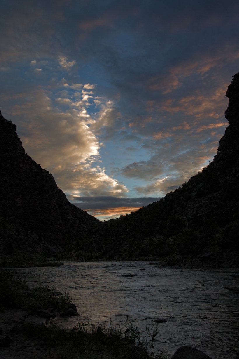 Sunset day 1, green river, adventure bound rafting trip, colorado photographed by luxagraf