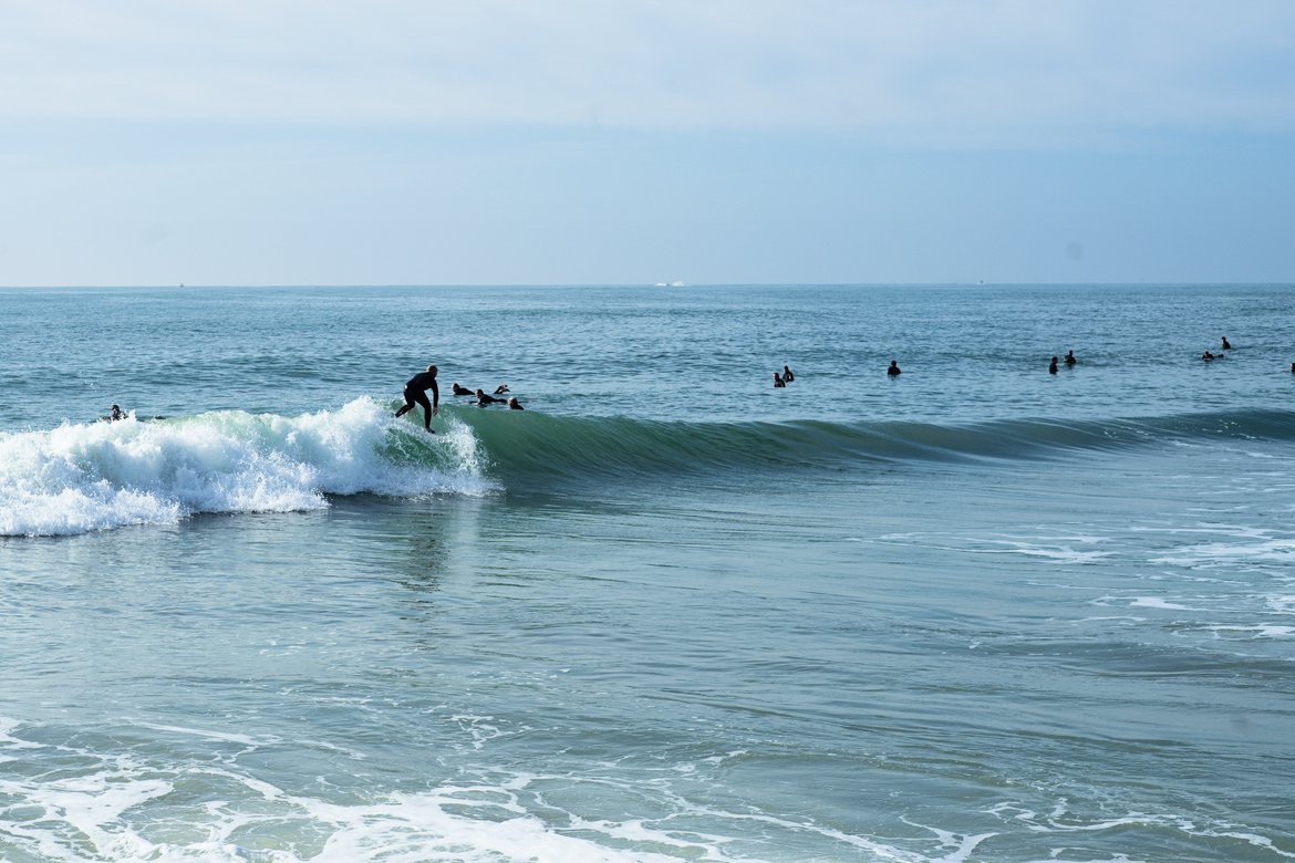surfers, newport beach, ca photographed by luxagraf