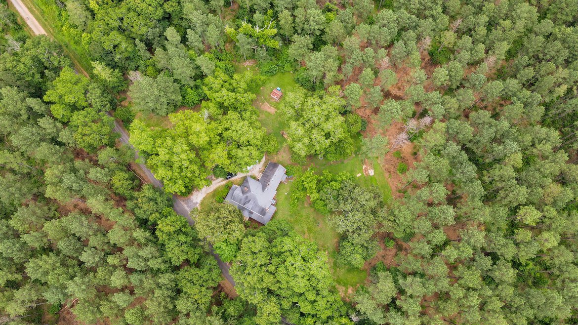 farmhouse from the air photographed by luxagraf