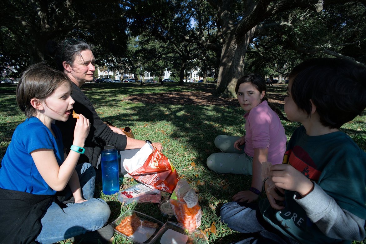 picnicking in battery park, charleston, SC photographed by luxagraf
