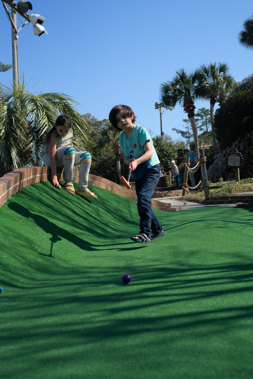 minature golf, myrtle beach photographed by luxagraf