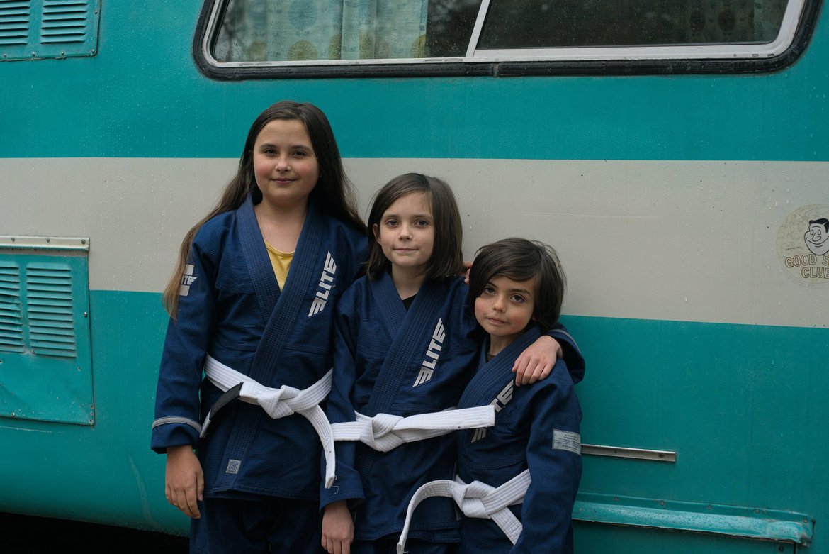 Kids ready for Jui Jitsu photographed by luxagraf