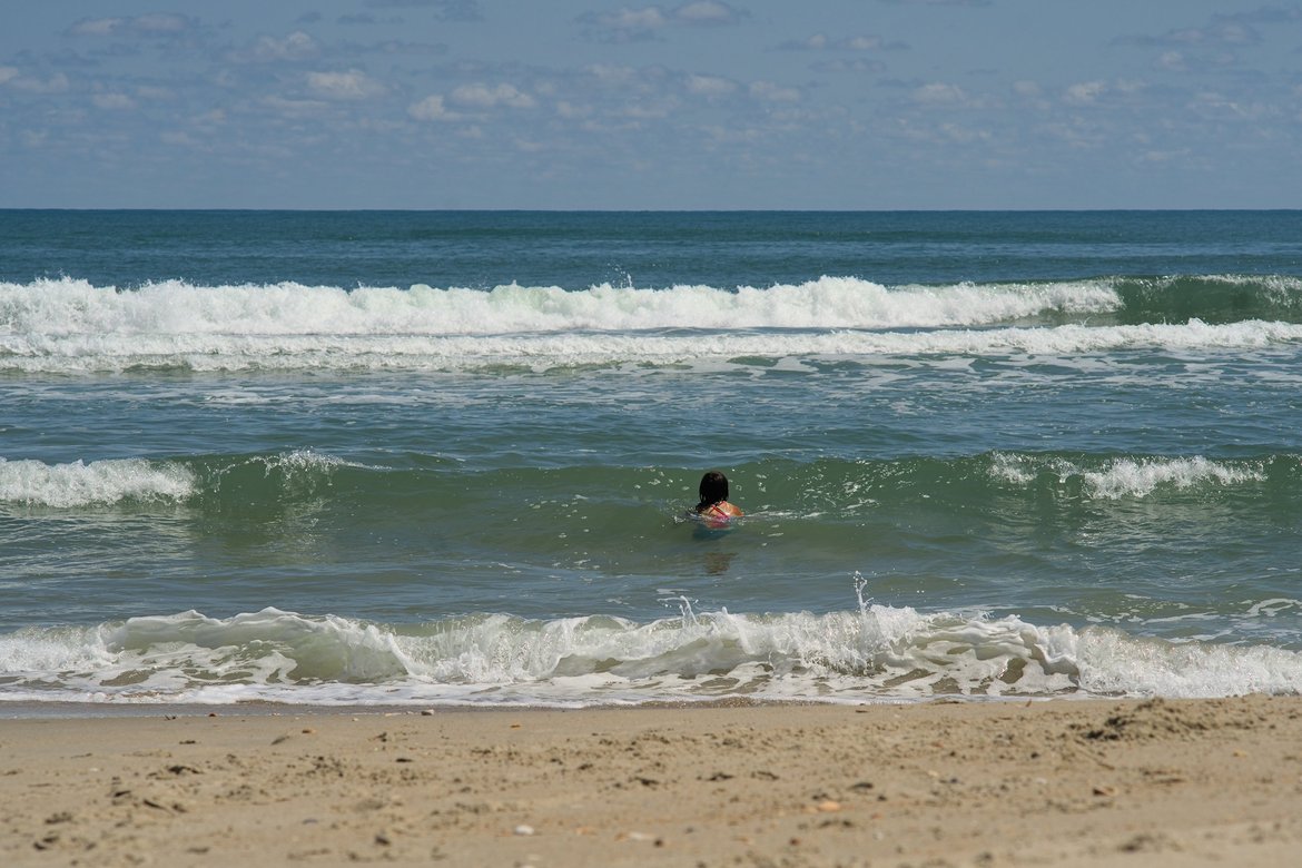 kids playing in the surf, ocracoke, NC photographed by luxagraf