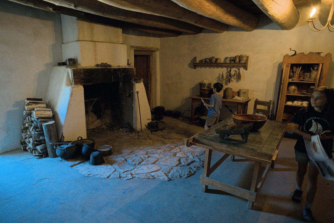 kitchen at bent's old fort photographed by luxagraf