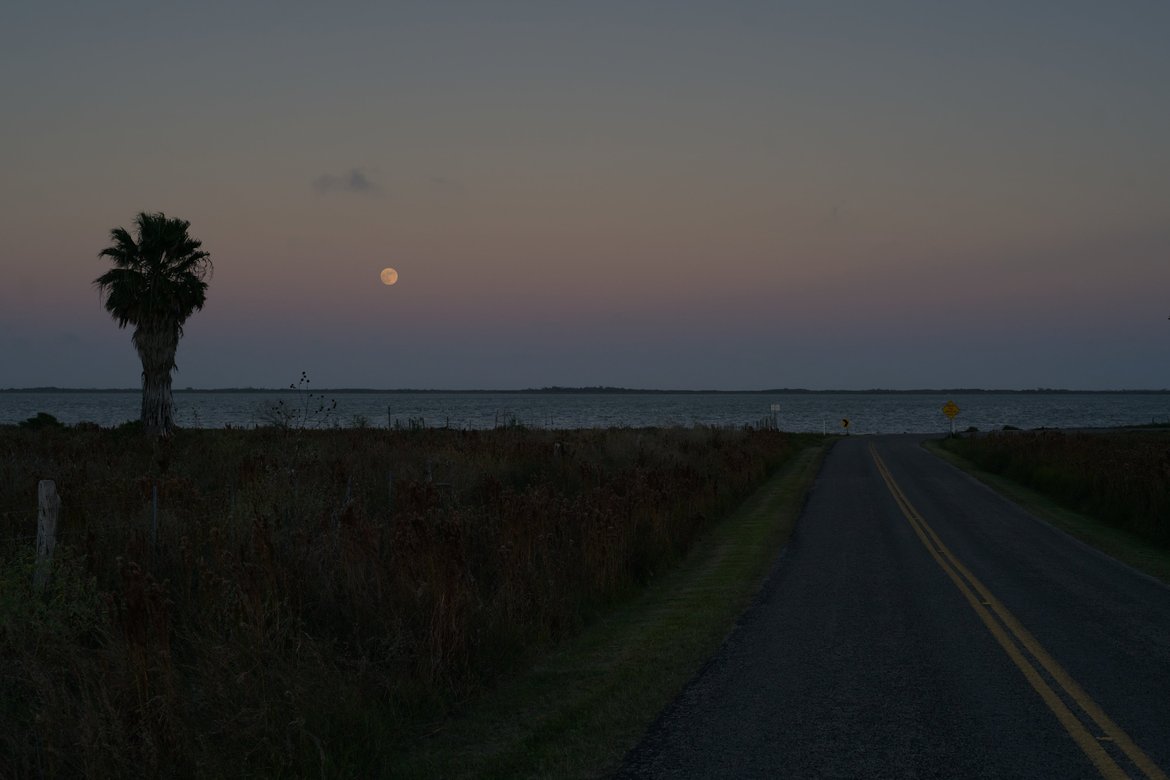 sunset over the bay, goose island state park photographed by Scott Gilbertson