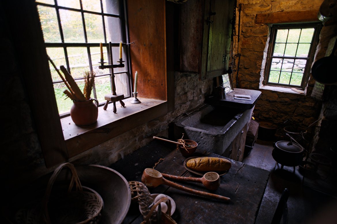 Fort Klock kitchen window photographed by luxagraf