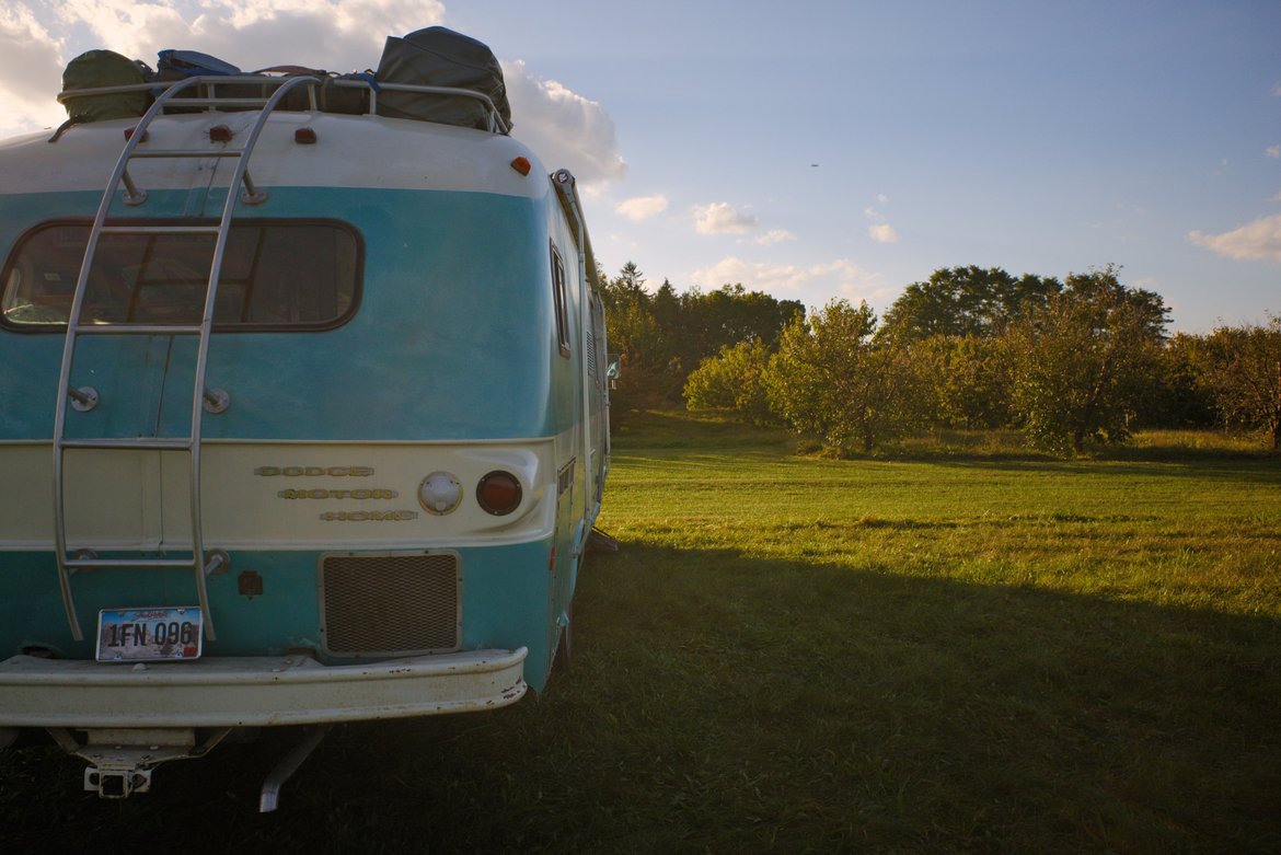 The bus in a large field, wright's farm photographed by luxagraf