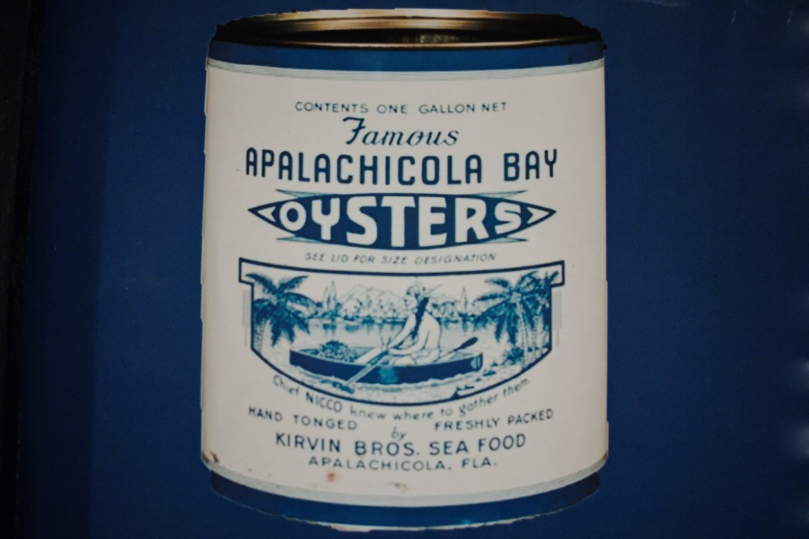 old Apalachicola oyster can, looks like 1 gallon paint can photographed by luxagraf