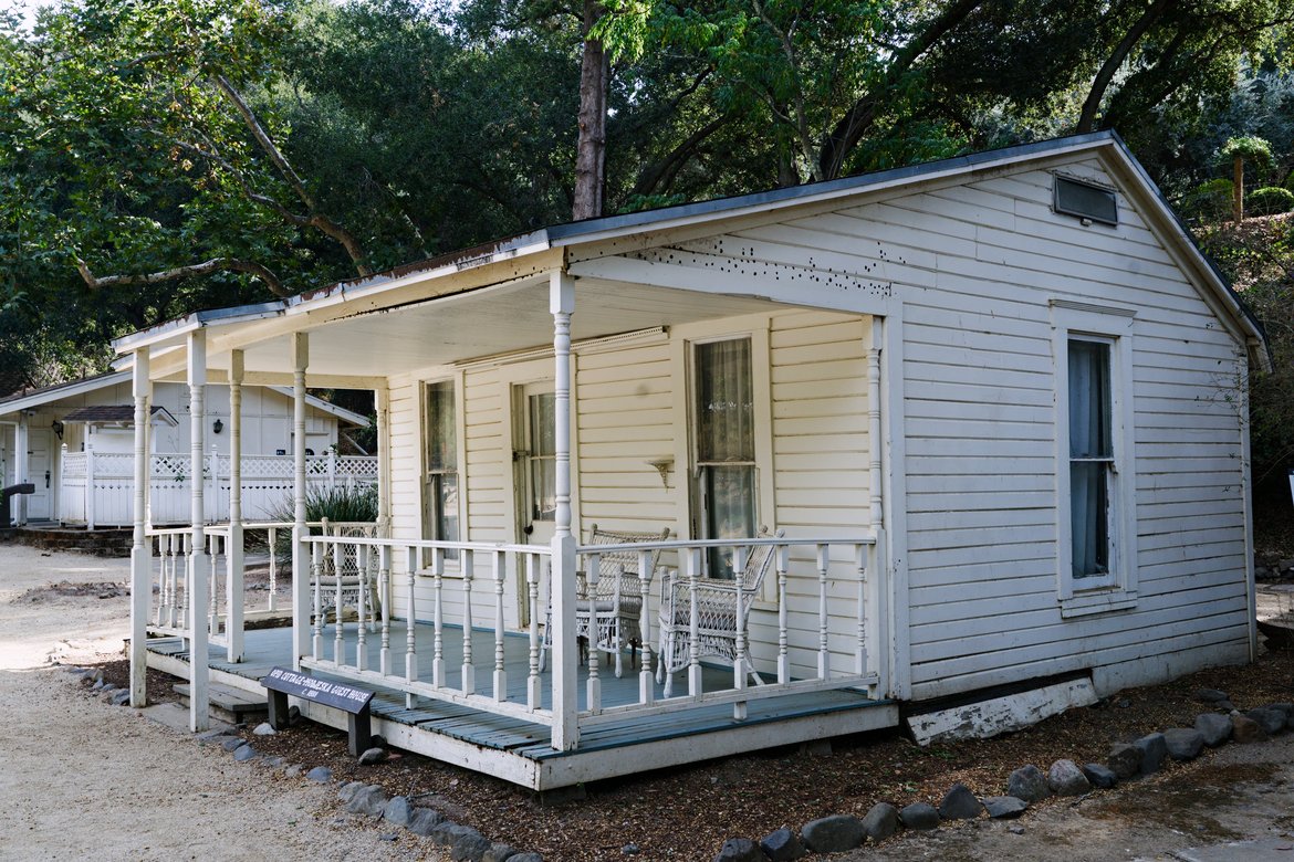 cabin at the modjeska ranch photographed by Scott Gilbertson