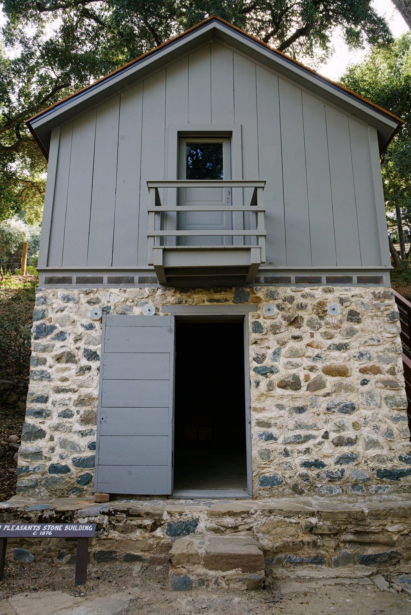 storage barn, modjeska canyon photographed by Scott Gilbertson