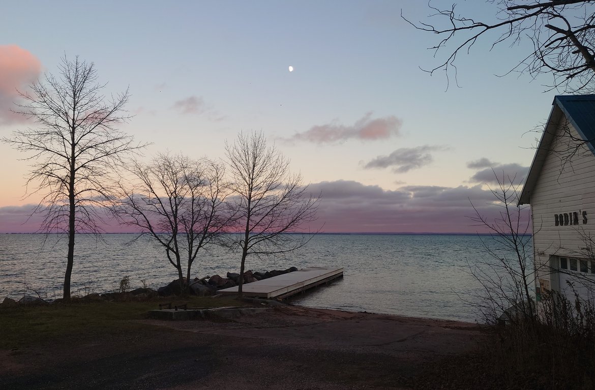 Sunrise over lake superior, Washburn, WI photographed by Scott Gilbertson