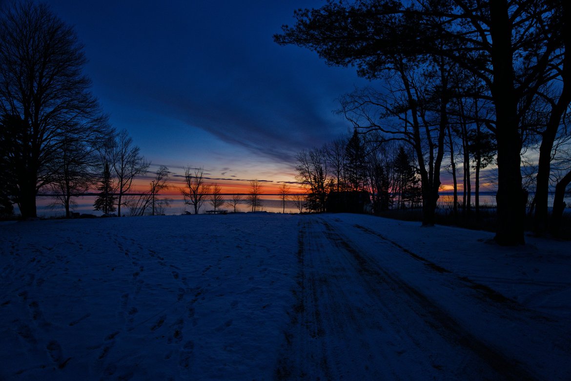 Winter sunrise photographed by Scott Gilbertson