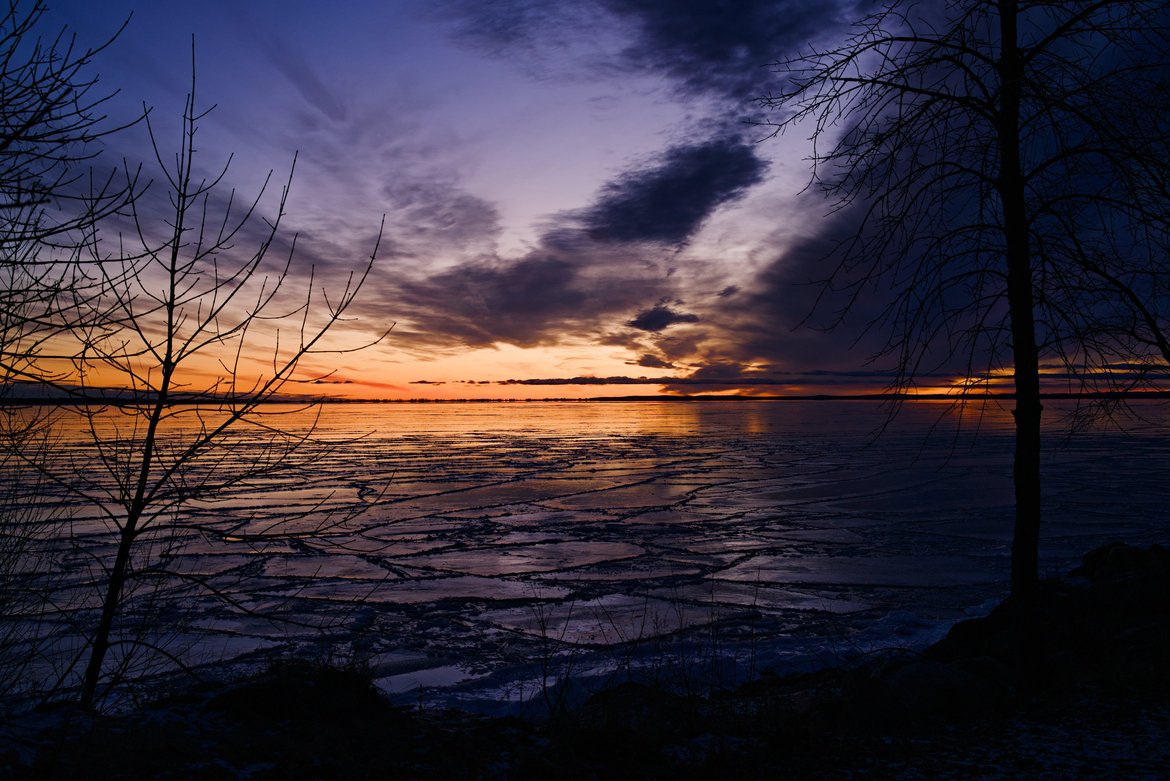 more ice on the lake, with sunrise photographed by Scott Gilbertson