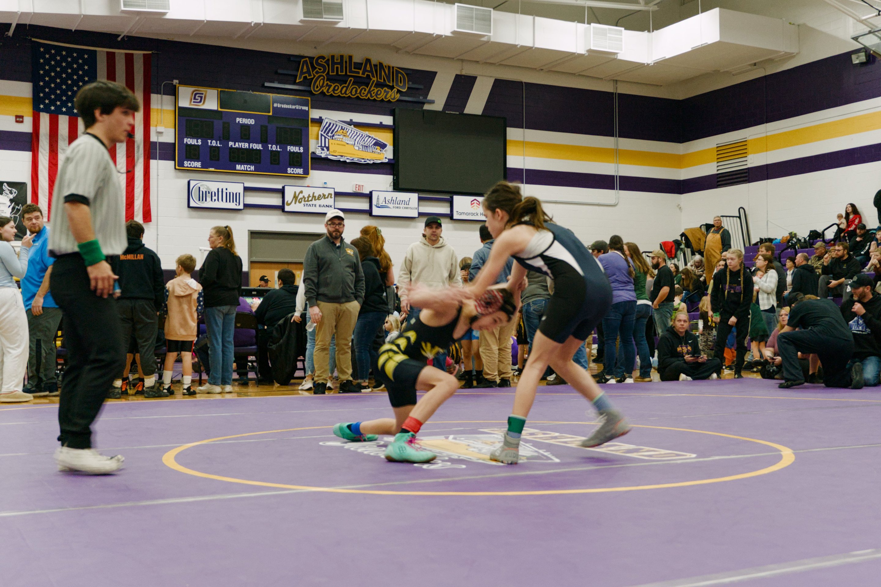 wrestling photographed by Scott Gilbertson