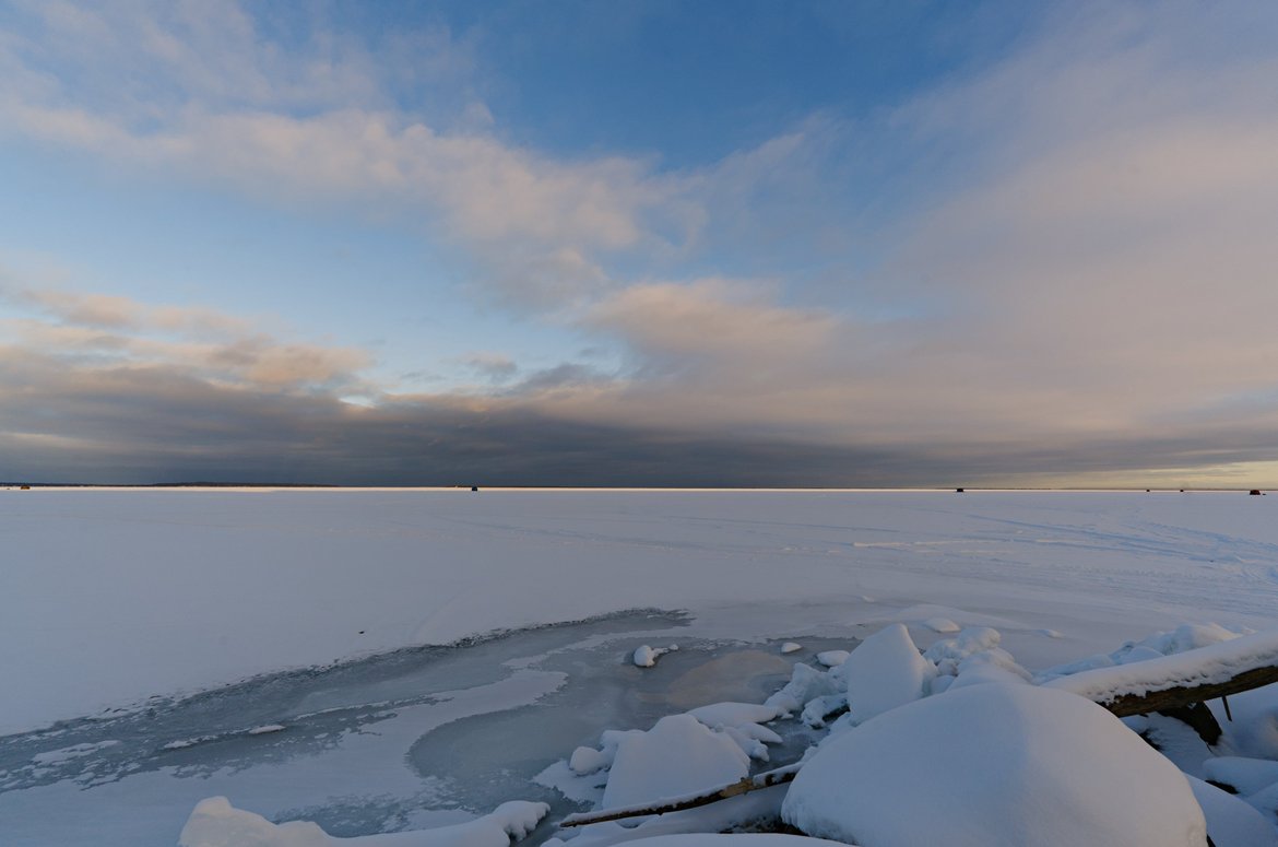 lake superior iced over photographed by luxagraf