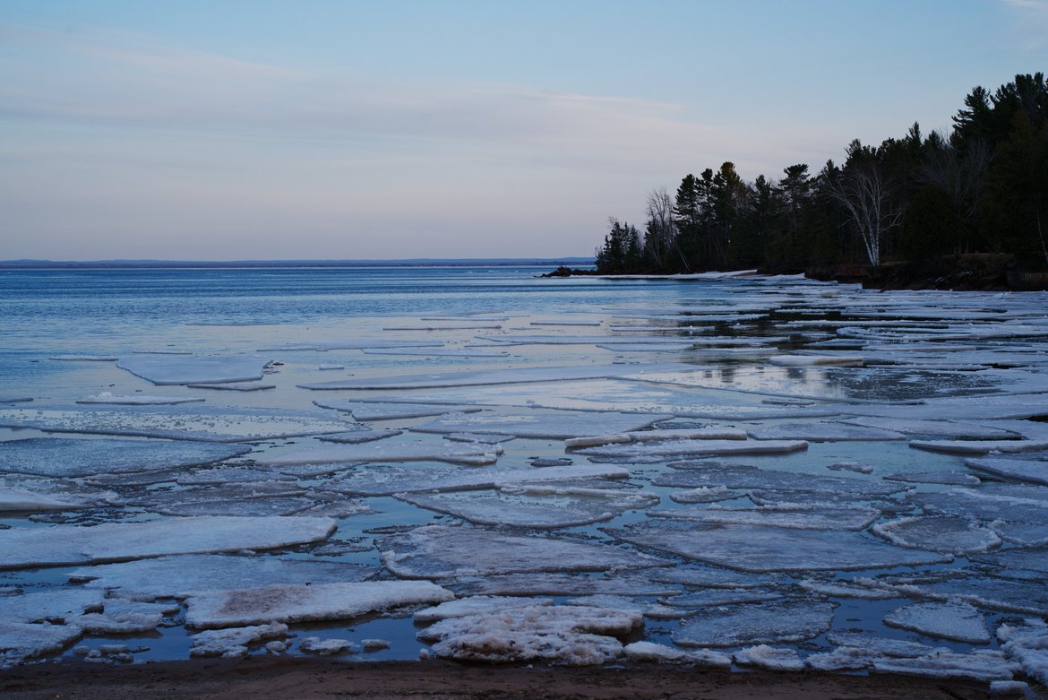 ice flows on lake superior photographed by Scott Gilbertson