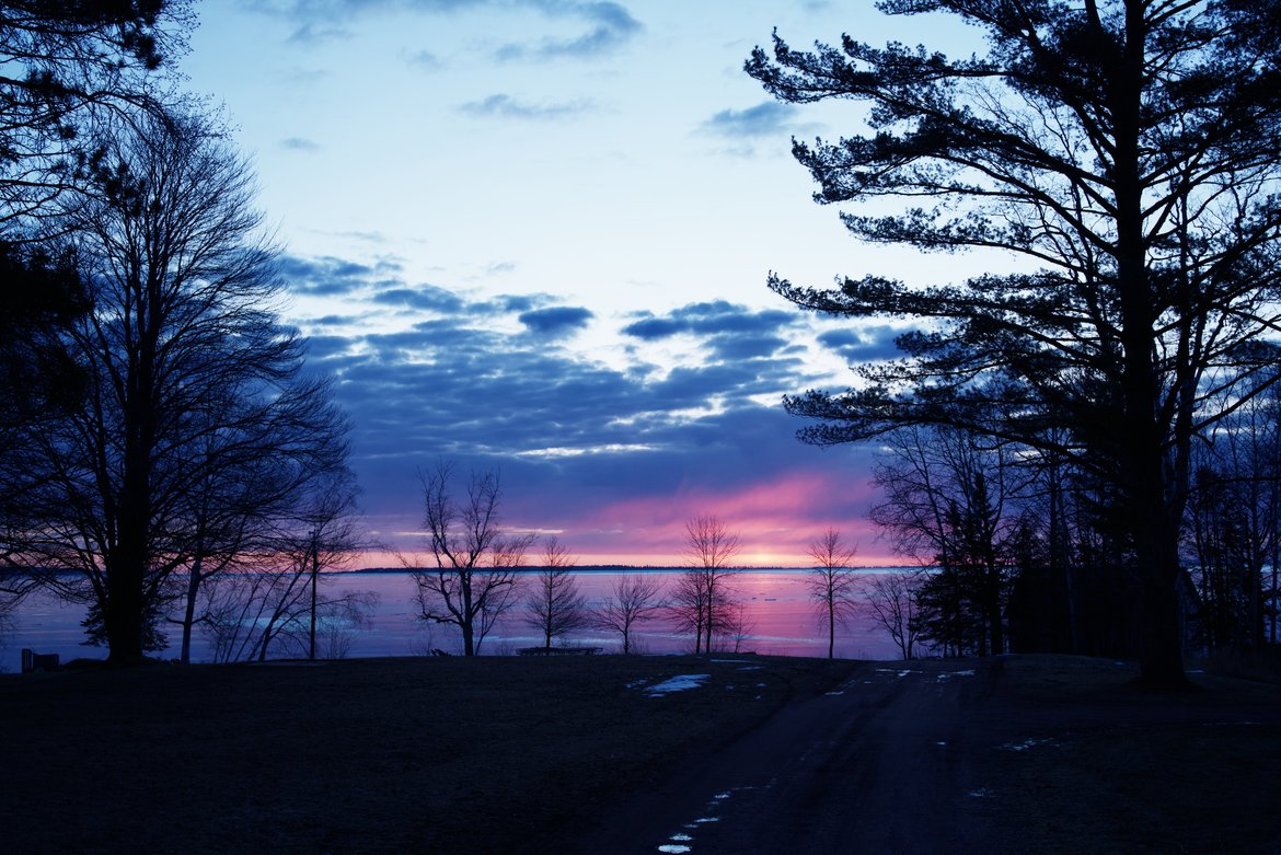 sunrise over an icy lake superior photographed by Scott Gilbertson