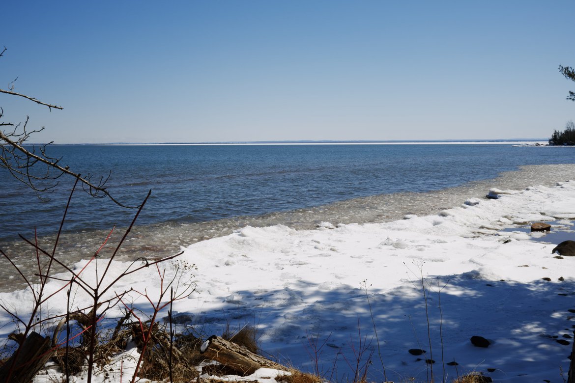 sunny cold day on the shores of lake superior photographed by Scott Gilbertson