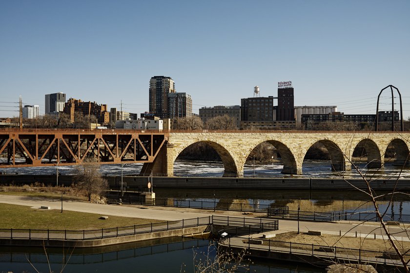 bridge downtown minneapolis by Scott Gilbertson