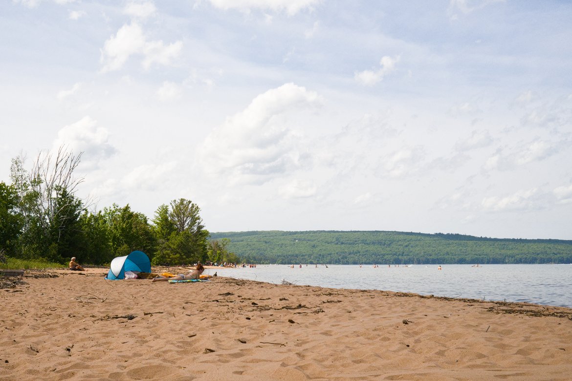 lake superior shoreline, 4th of july weekend photographed by Scott Gilbertson