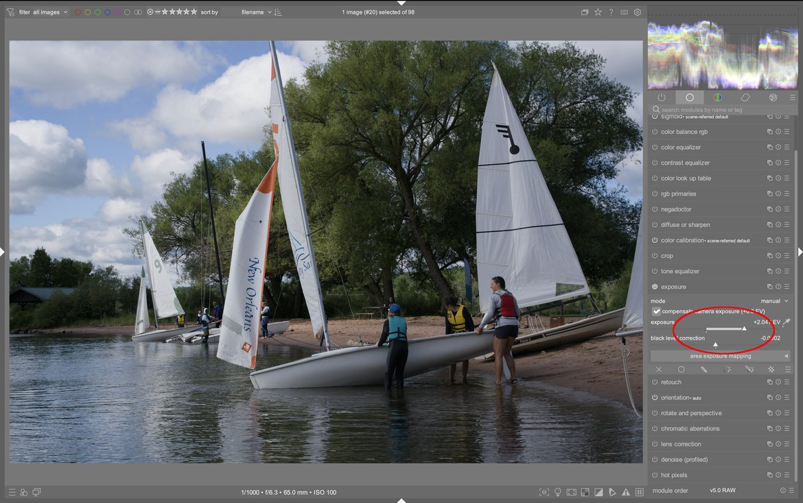 adjusting the Exposure slider in Darktable photographed by Scott Gilbertson