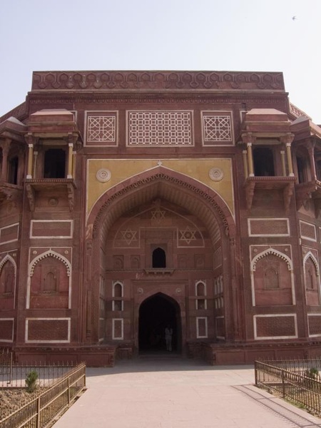 India-Agra Fort Taj Mahal_12_08_05_04