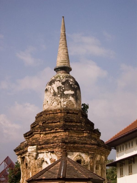 Thailand- Chiang Mai_3 Kings1_8_06_03