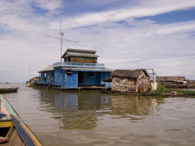 Cambodia_Floating Village_3_15_06_04