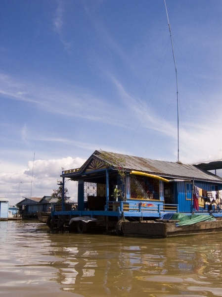 Cambodia_Floating Village_3_15_06_13