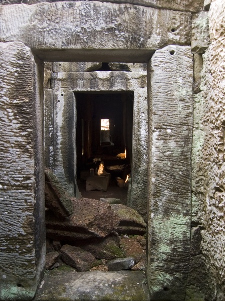 Cambodia_Angkor Wat_3_18-20_06_024